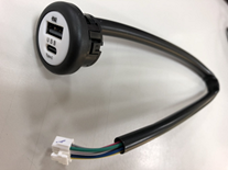 車用USB快速充電器附防塵套